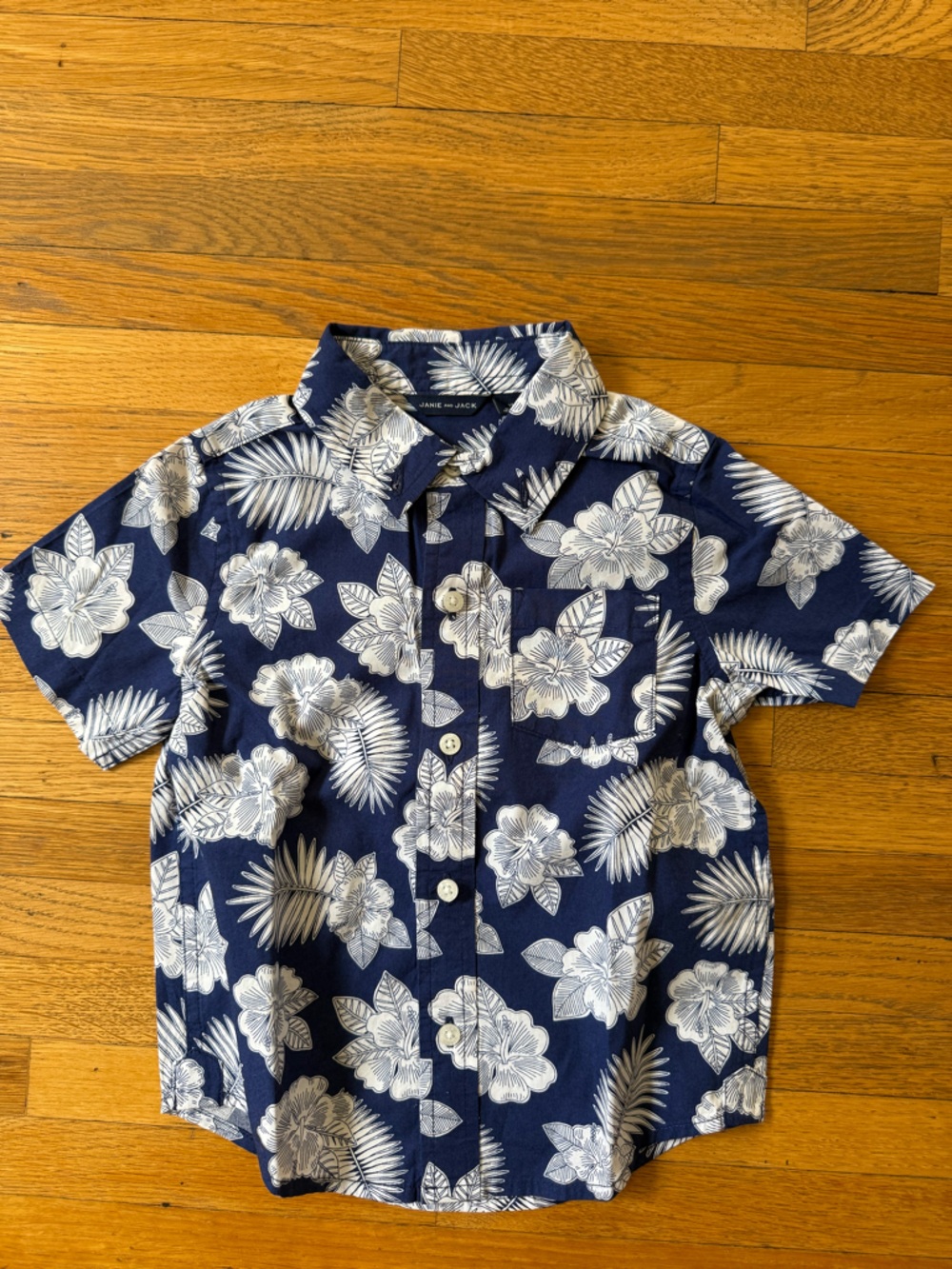 NWOT Janie and Jack Short Sleeve Button Down in Dark Blue Floral